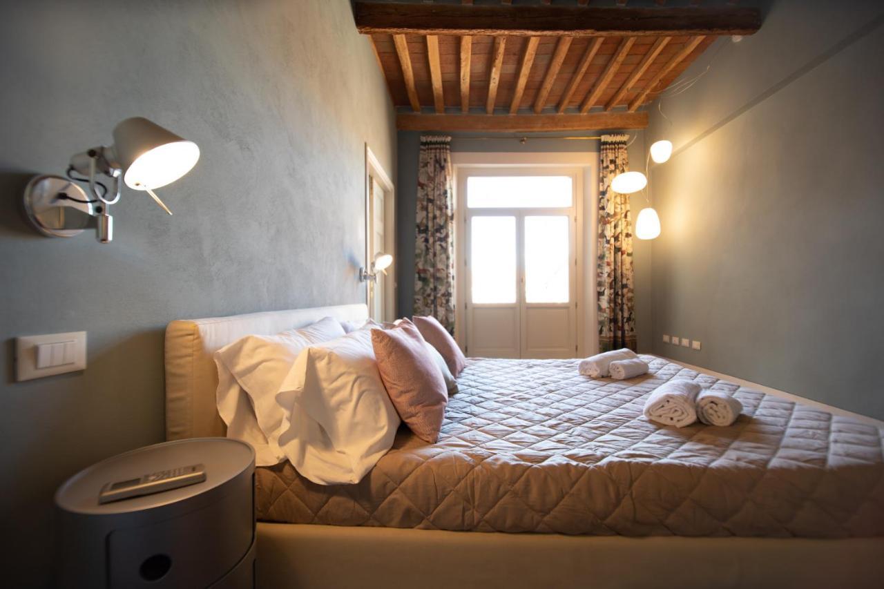 Appartement Casa Della Luce Luxury à Lucques Extérieur photo