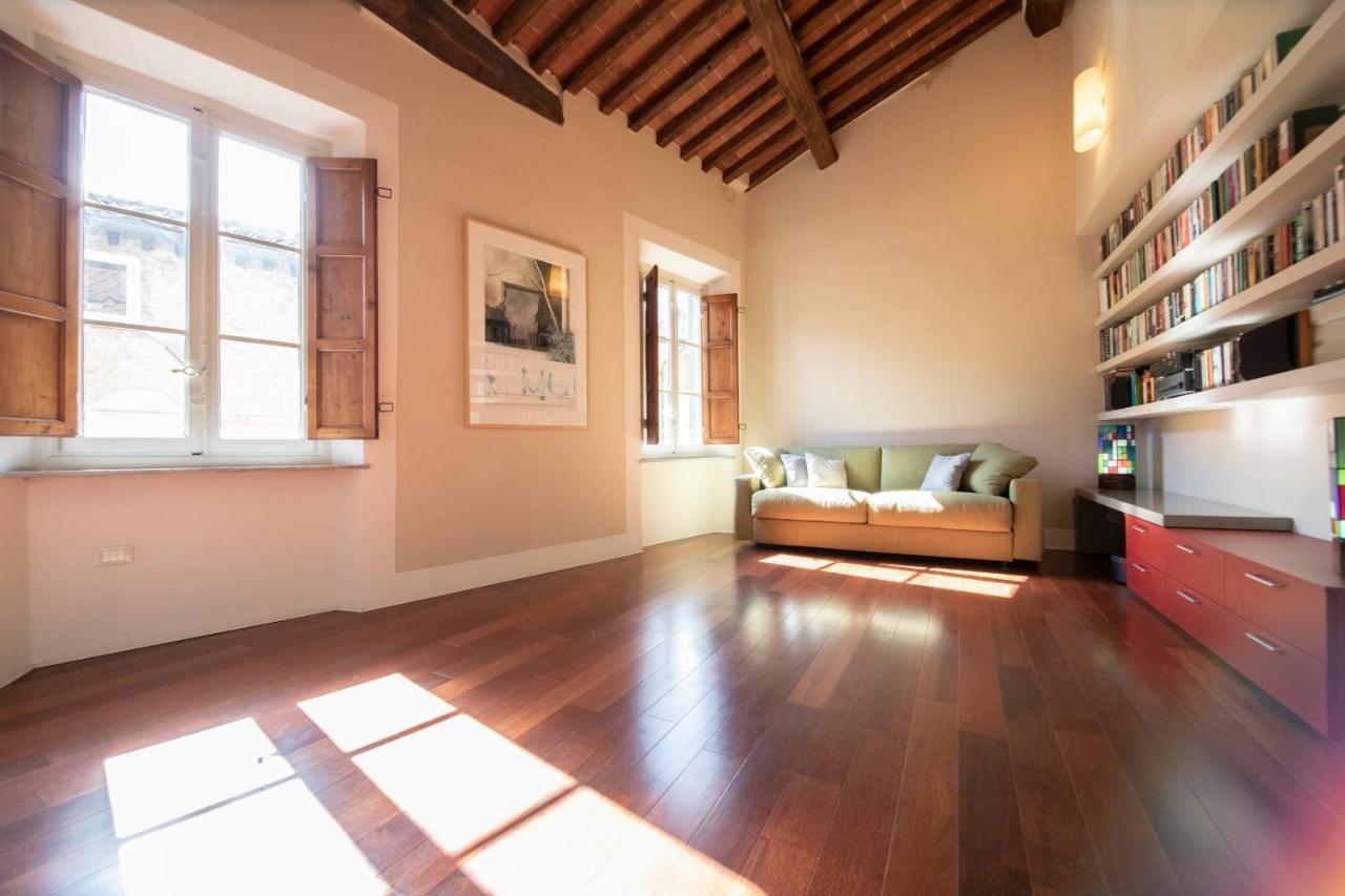 Appartement Casa Della Luce Luxury à Lucques Extérieur photo