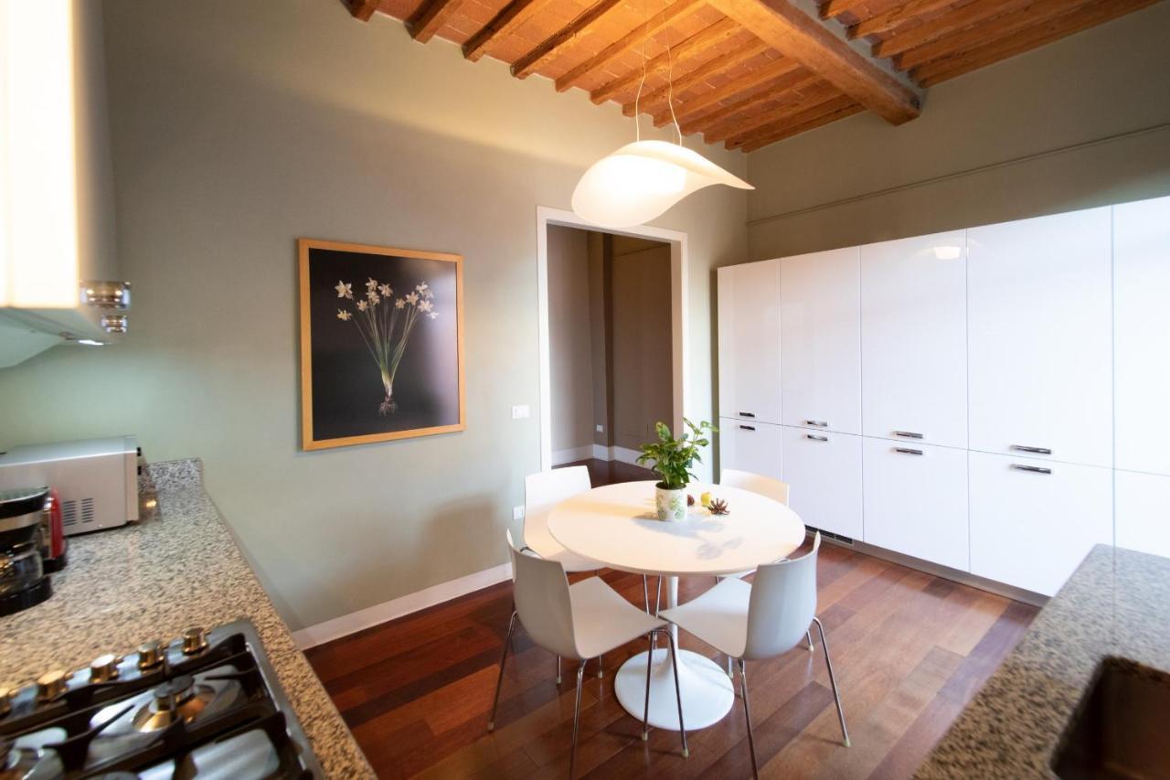 Appartement Casa Della Luce Luxury à Lucques Extérieur photo